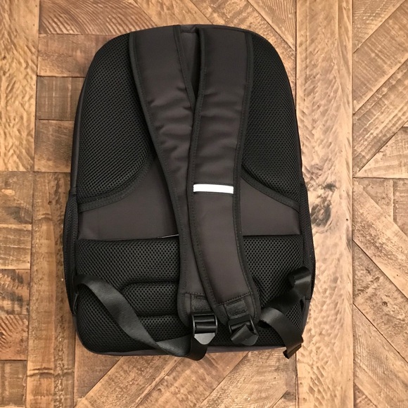 Backpack - Laptop in black color - Picture 4 of 8